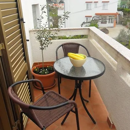 In Palit With Balcony, Wi-fi Gæstehus Palit